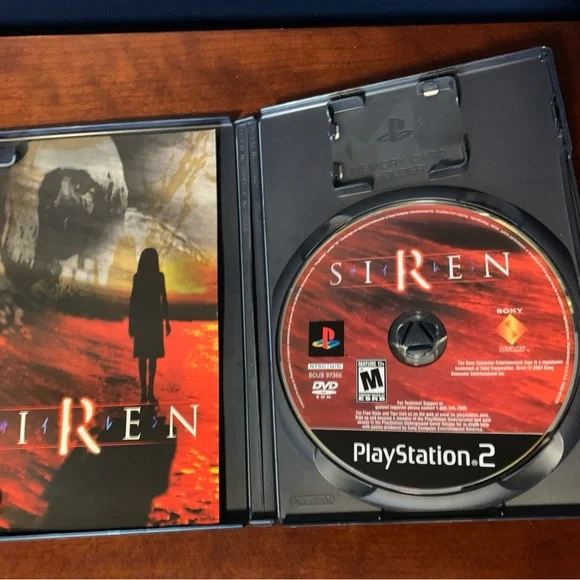 Sony PlayStation 2 Siren Game 2004 - Picture 3 of 3